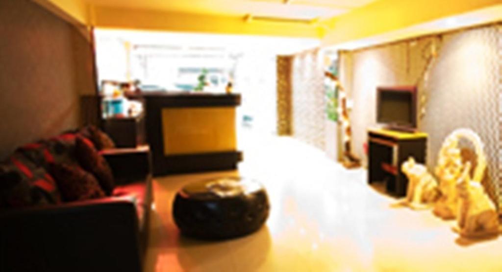 Bombay Inn Bangkok Buitenkant foto